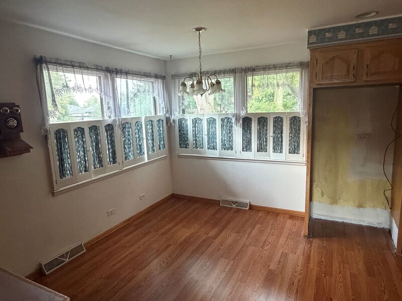 15239 Hamlin Avenue Midlothian IL 60445