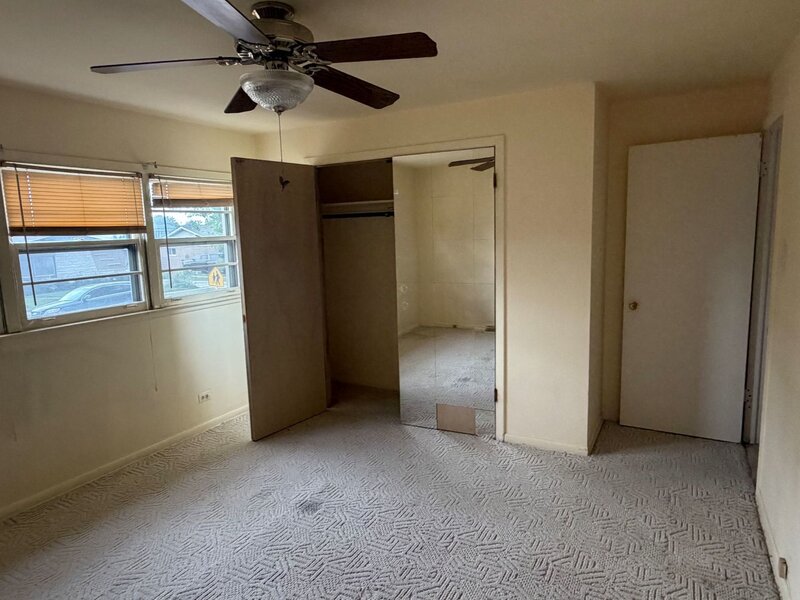 15239 Hamlin Avenue Midlothian IL 60445