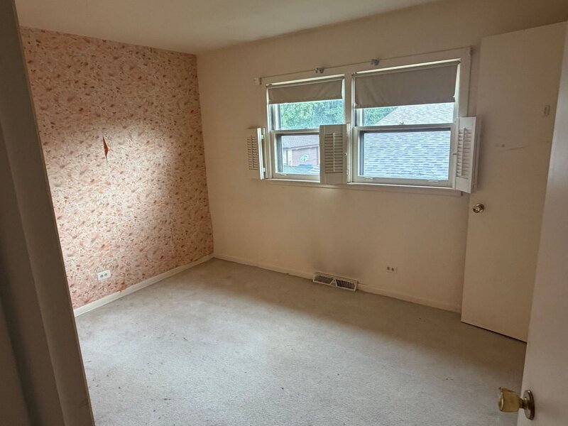 15239 Hamlin Avenue Midlothian IL 60445