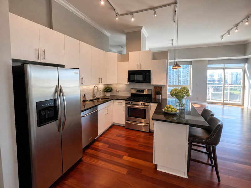 230 W Division Street Chicago IL 60610