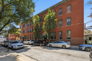Photo of 2013 W Concord Place Chicago IL 60647