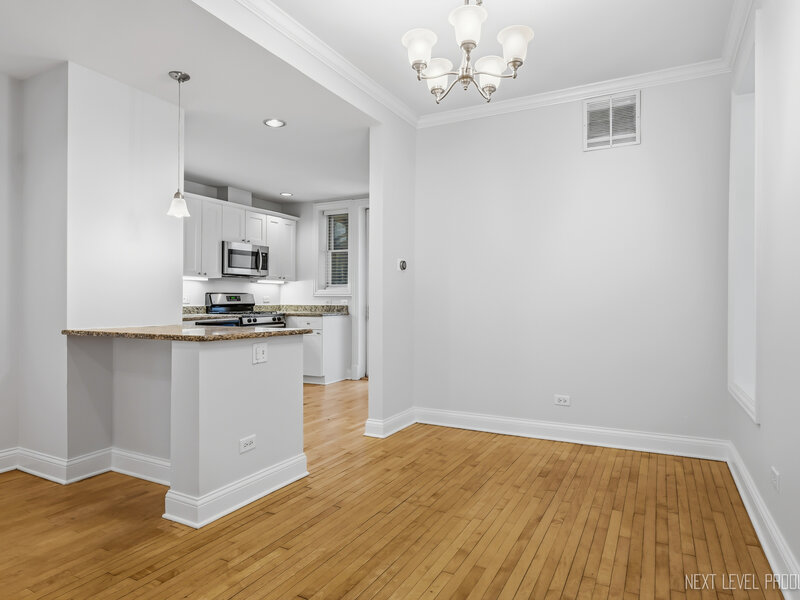 2013 W Concord Place Chicago IL 60647