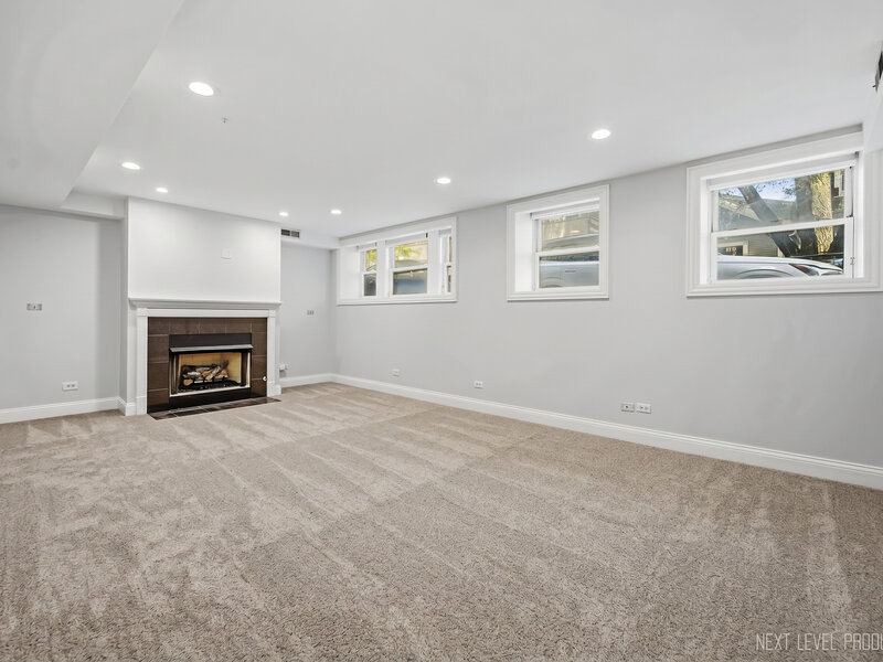 2013 W Concord Place Chicago IL 60647