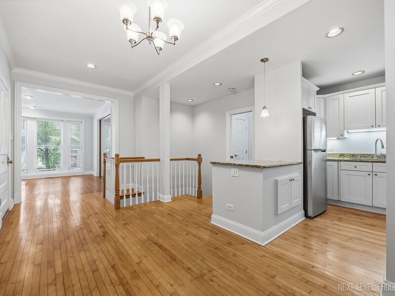 2013 W Concord Place Chicago IL 60647