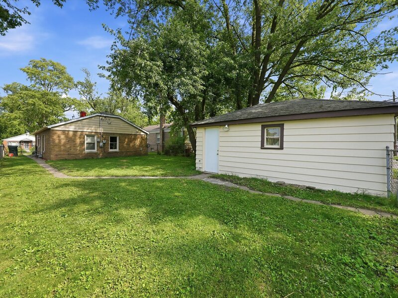 14840 Langley Avenue Dolton IL 60419