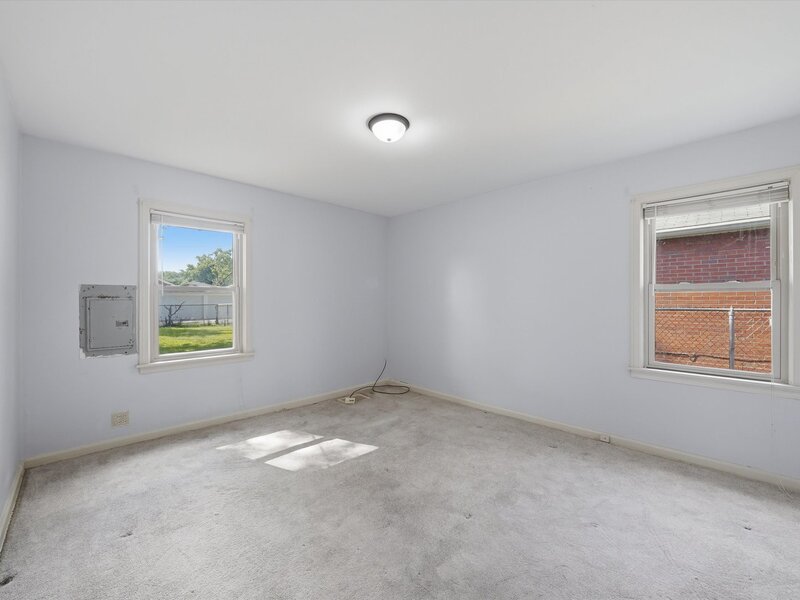 14840 Langley Avenue Dolton IL 60419