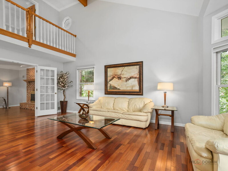 2140 Kenton Lane Green Oaks IL 60048