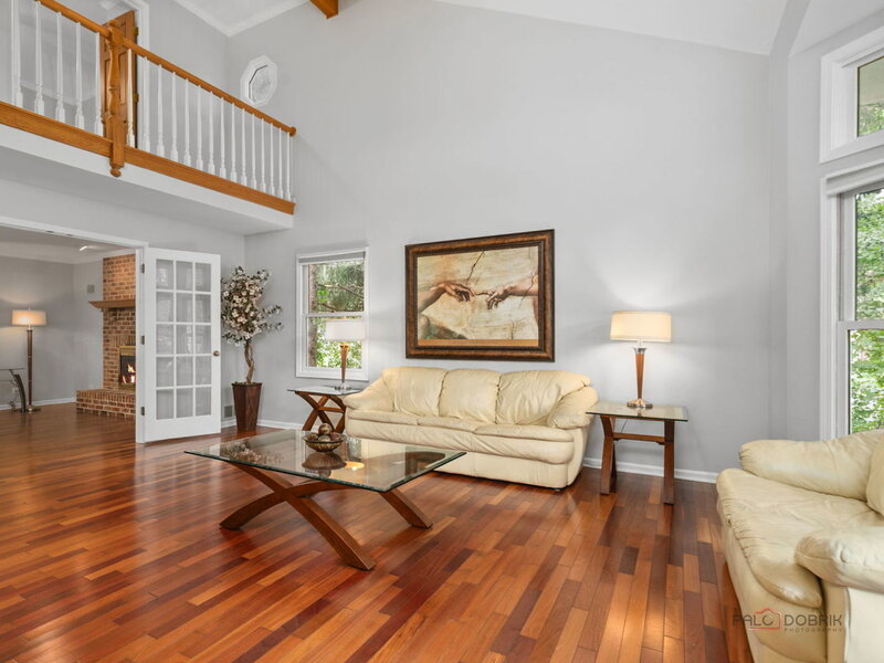 2140 Kenton Lane Green Oaks IL 60048