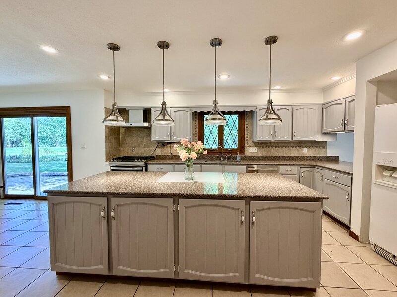 2004 Byrnebruk Drive Champaign IL 61822