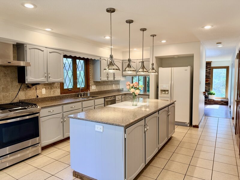 2004 Byrnebruk Drive Champaign IL 61822