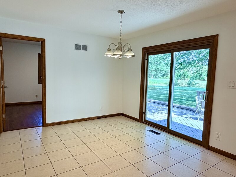 2004 Byrnebruk Drive Champaign IL 61822