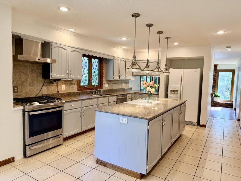 2004 Byrnebruk Drive Champaign IL 61822