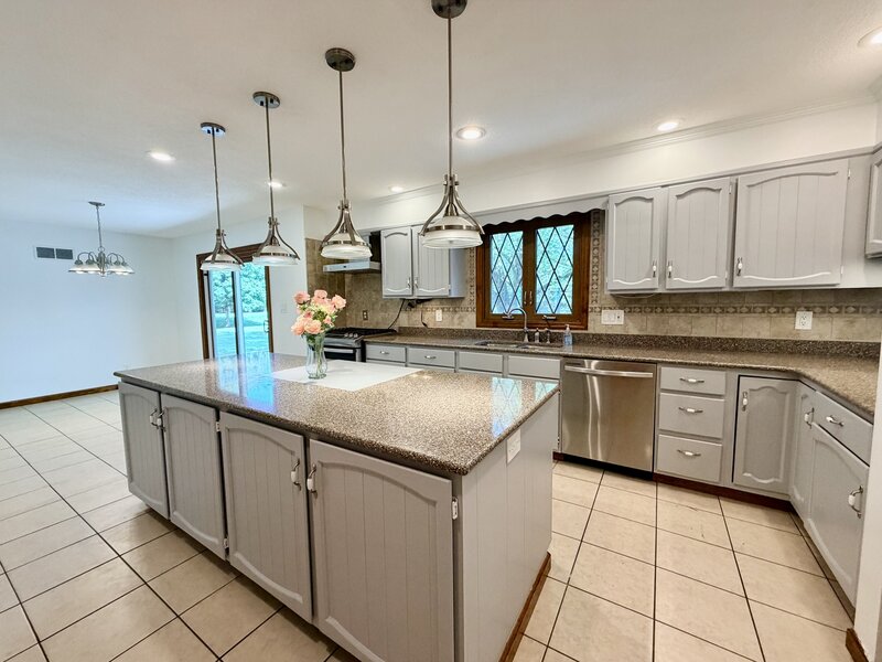 2004 Byrnebruk Drive Champaign IL 61822