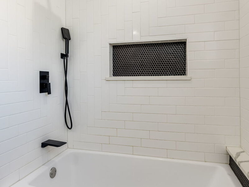 235 W 43rd Street Chicago IL 60609