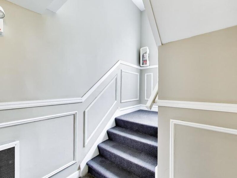 6442 N Leavitt Street Chicago IL 60645