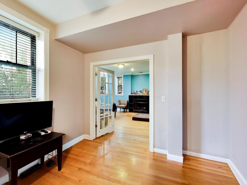 6442 N Leavitt Street Chicago IL 60645
