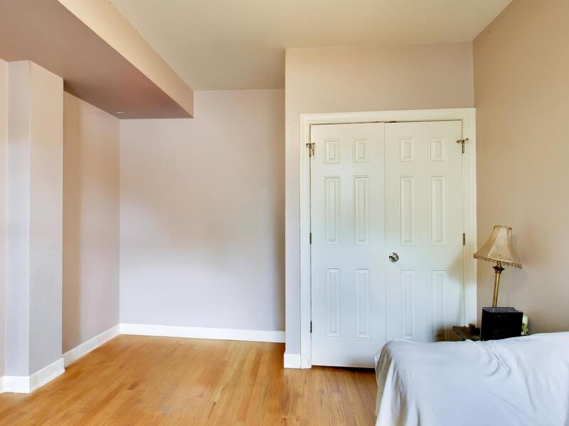 6442 N Leavitt Street Chicago IL 60645