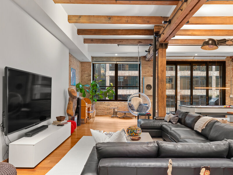 152 W Huron Street Chicago IL 60654