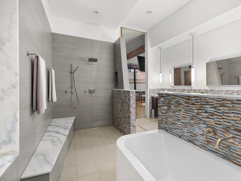 152 W Huron Street Chicago IL 60654