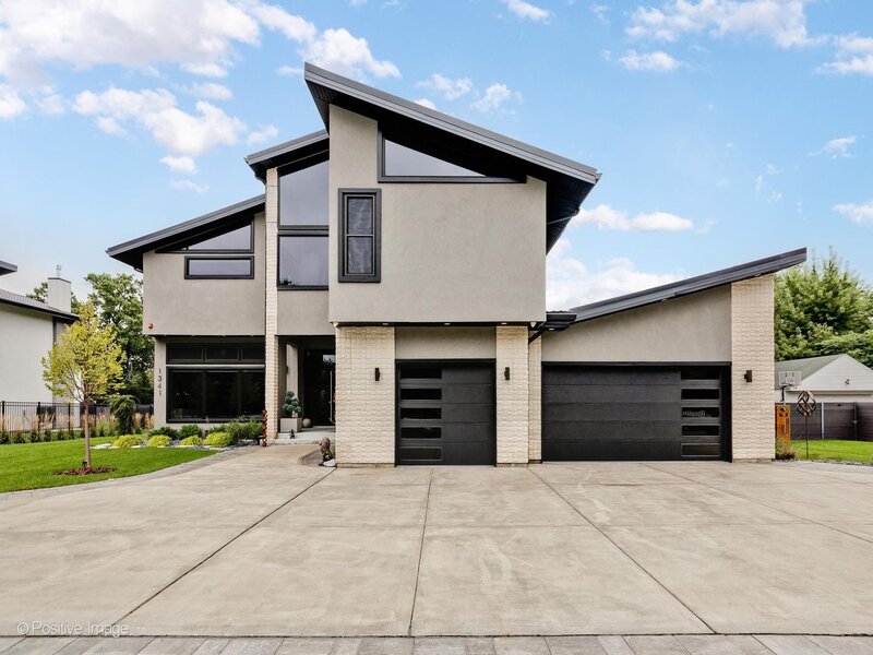 1341 Pfingsten Road Northbrook IL 60062