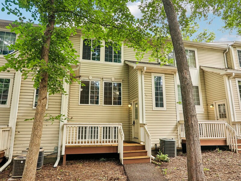 95 N Macgillis Drive Round Lake IL 60073