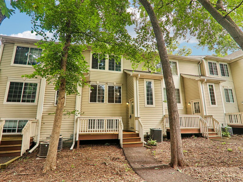 95 N Macgillis Drive Round Lake IL 60073