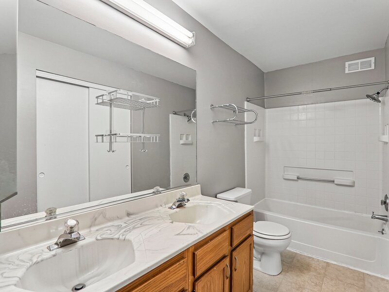 95 N Macgillis Drive Round Lake IL 60073