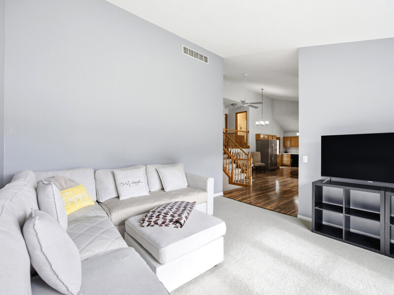 1266 Amber Court Woodstock IL 60098