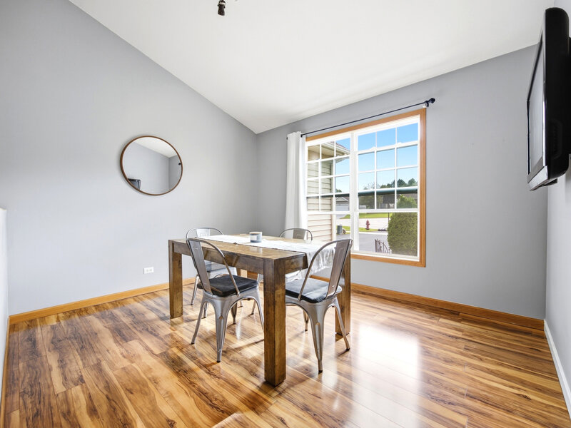 1266 Amber Court Woodstock IL 60098