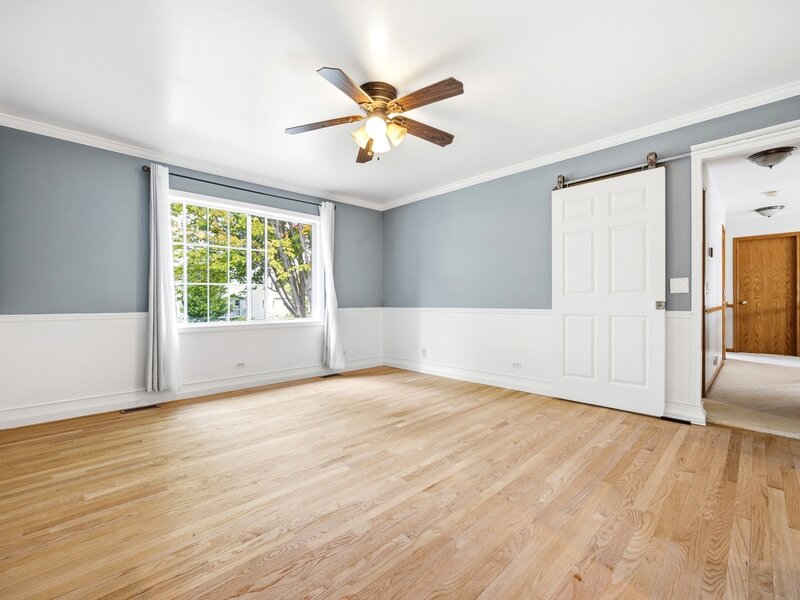 1266 Amber Court Woodstock IL 60098
