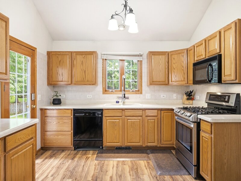 1266 Amber Court Woodstock IL 60098