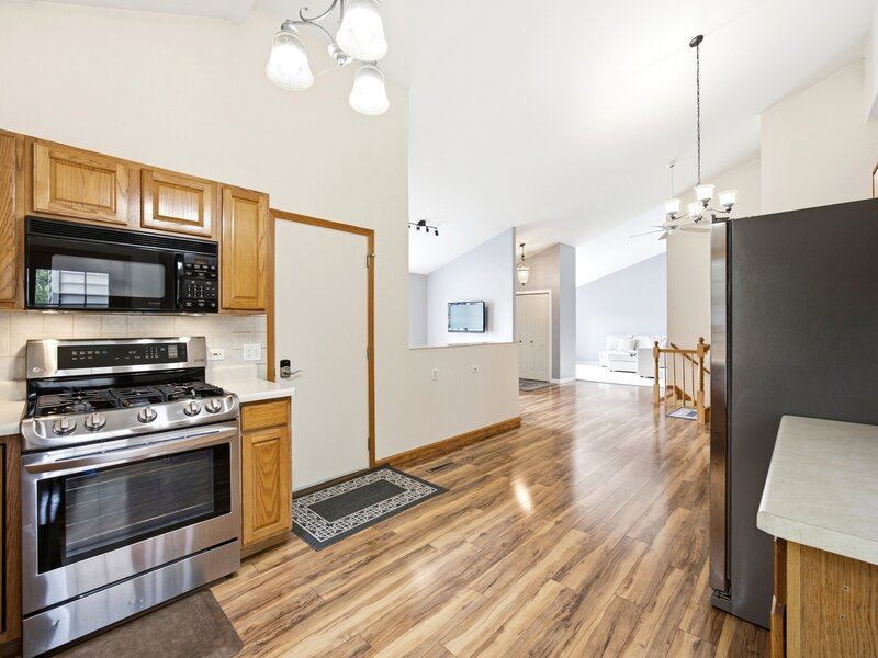 1266 Amber Court Woodstock IL 60098