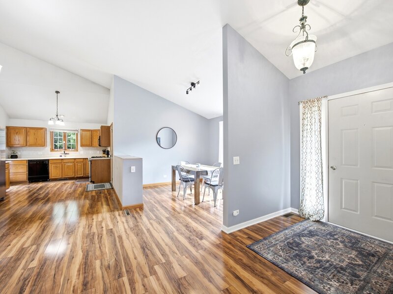 1266 Amber Court Woodstock IL 60098