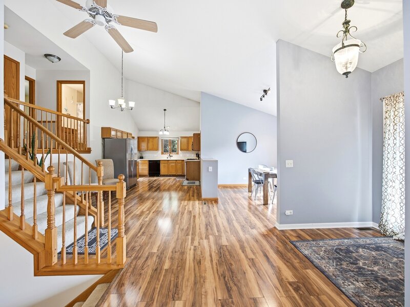 1266 Amber Court Woodstock IL 60098