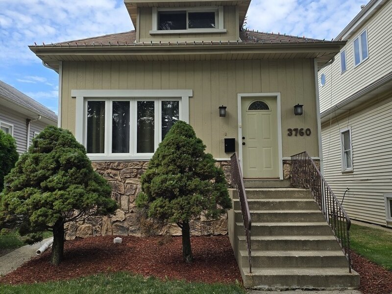 3760 N Osceola Avenue Chicago IL 60634