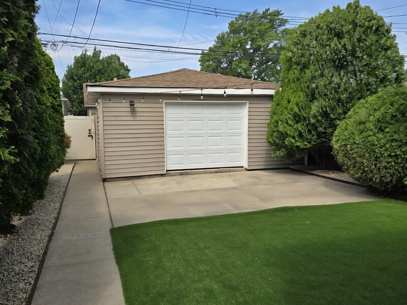 3760 N Osceola Avenue Chicago IL 60634
