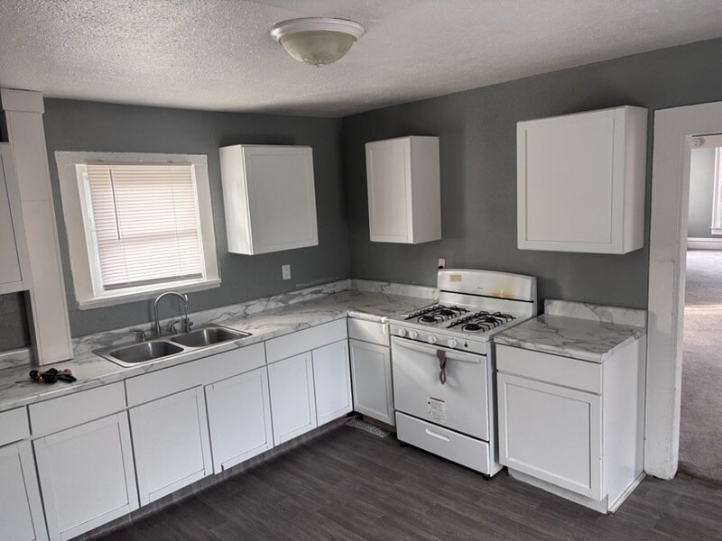 913 Vine Street Davenport IA 52804