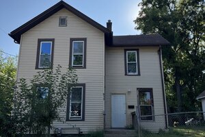 Photo of 913 Vine Street Davenport IA 52804