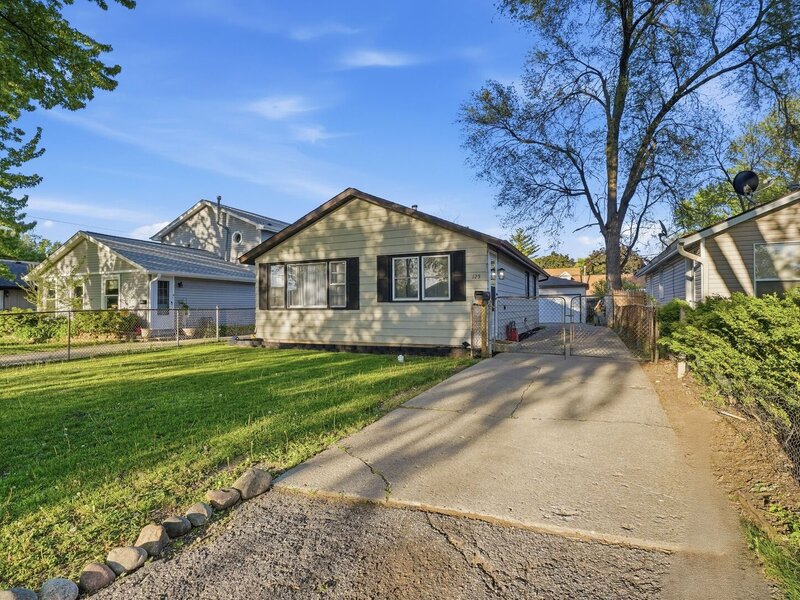 125 Bellevue Drive Round Lake Park IL 60073