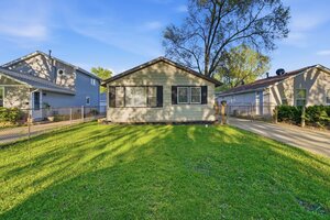 Photo of 125 Bellevue Drive Round Lake Park IL 60073