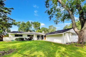 Photo of 115 Lockerbie Lane Wilmette IL 60091