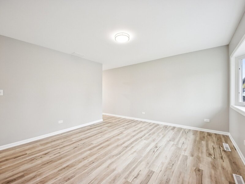 65 Della Street Crystal Lake IL 60014