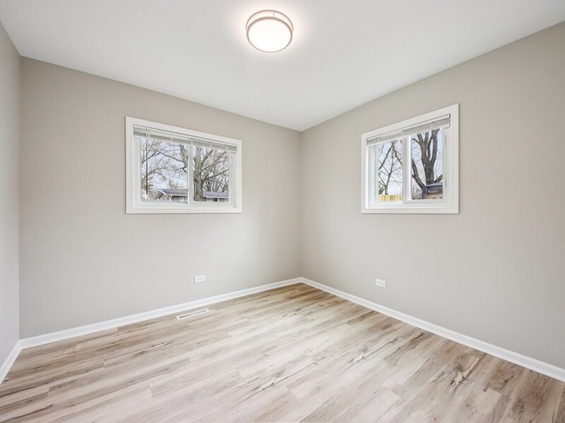65 Della Street Crystal Lake IL 60014