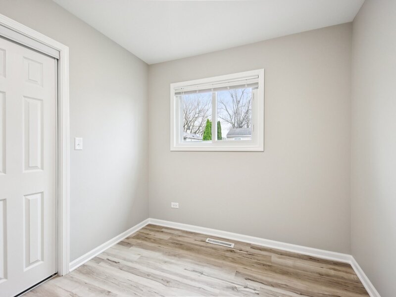 65 Della Street Crystal Lake IL 60014