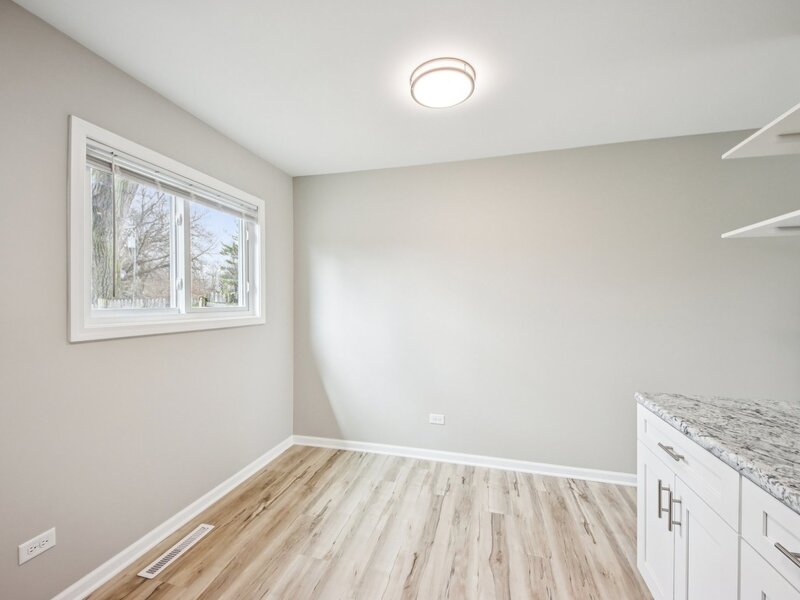65 Della Street Crystal Lake IL 60014