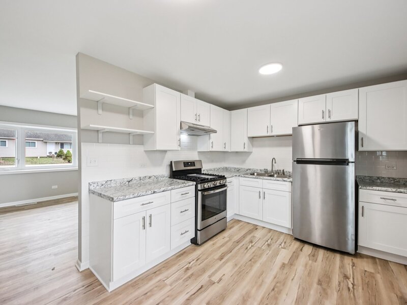 65 Della Street Crystal Lake IL 60014