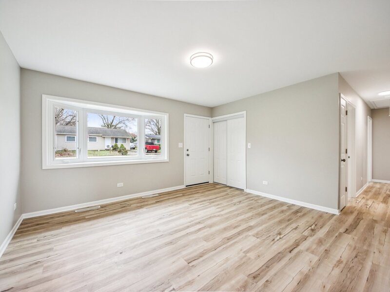 65 Della Street Crystal Lake IL 60014