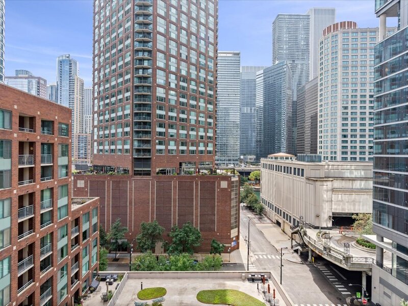 440 N Mcclurg Court Chicago IL 60611