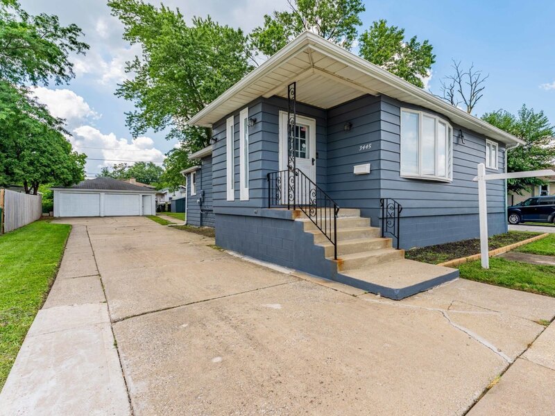 3445 Adams Street Lansing IL 60438