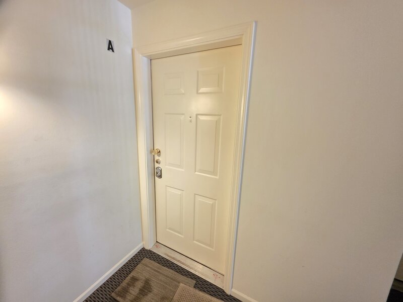 356 Woodview Circle Elgin IL 60120